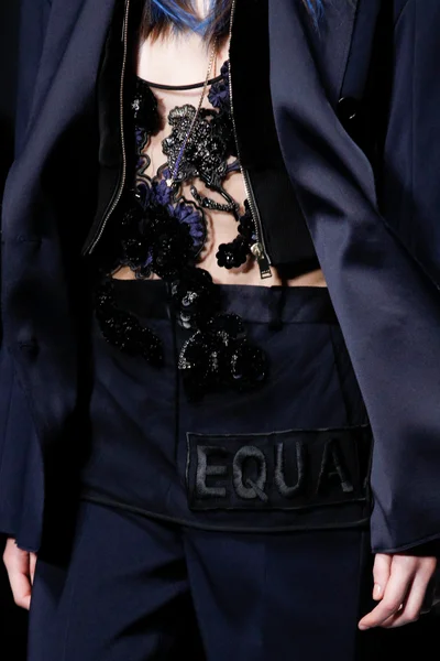 Look 105